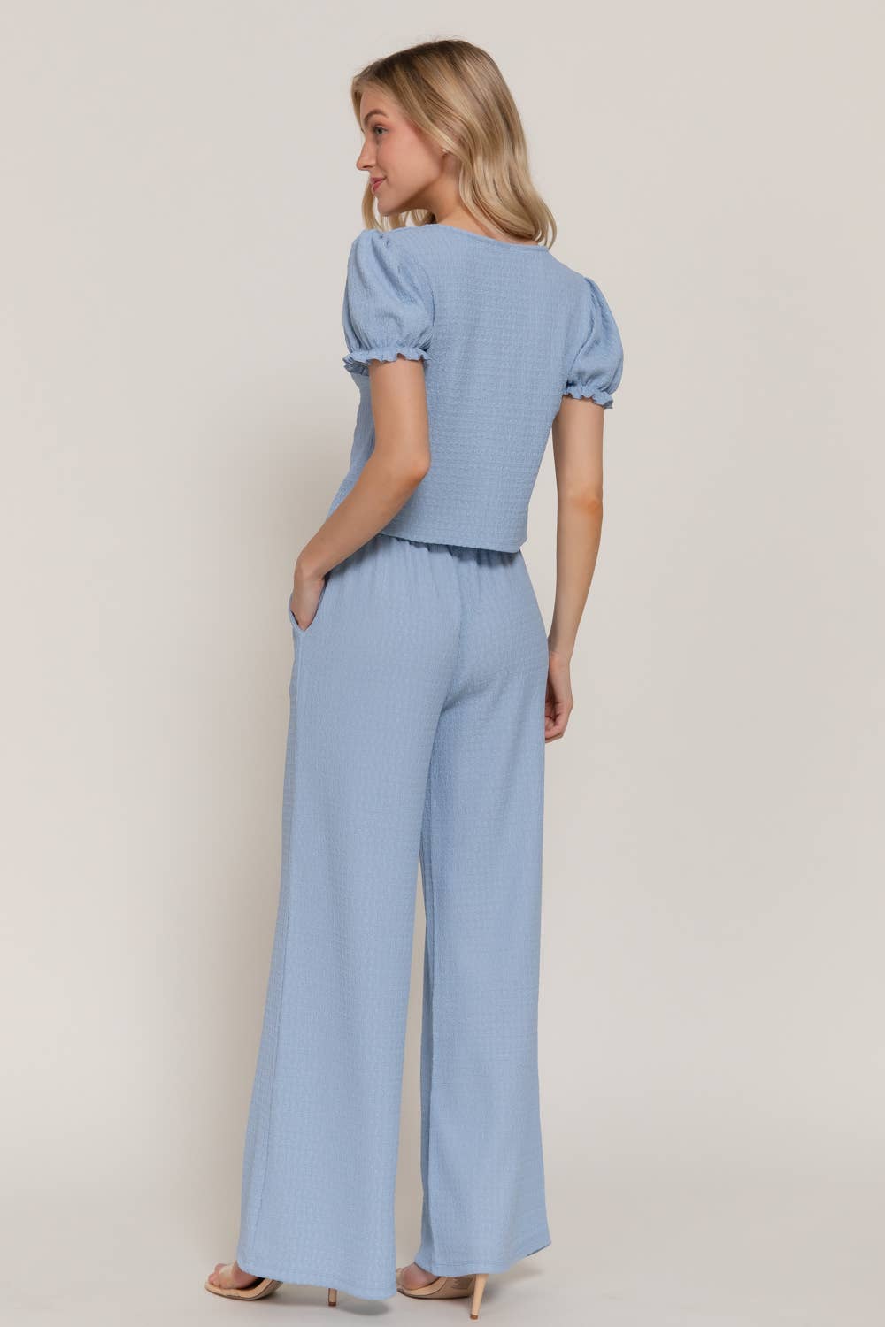 Conjunto de Top con Lazo y Pantalones de Punto Texturizado de Manga Corta y Cuello en V