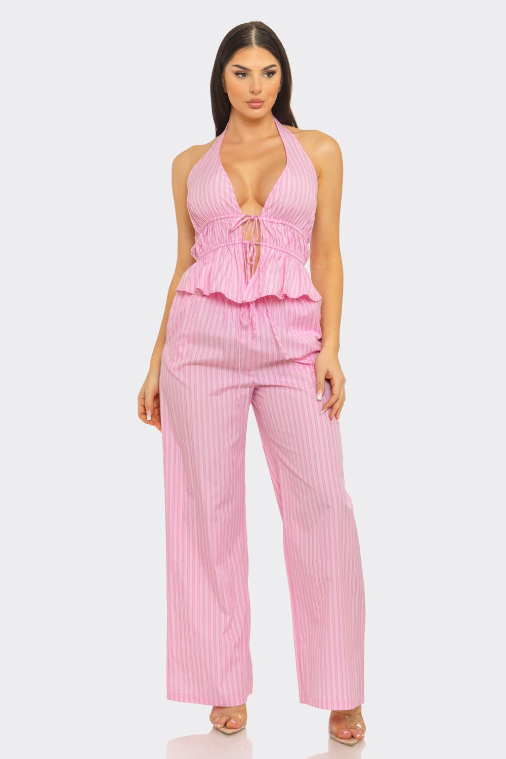 Conjunto de top halter de tirantes finos con lazo frontal elástico y pantalones