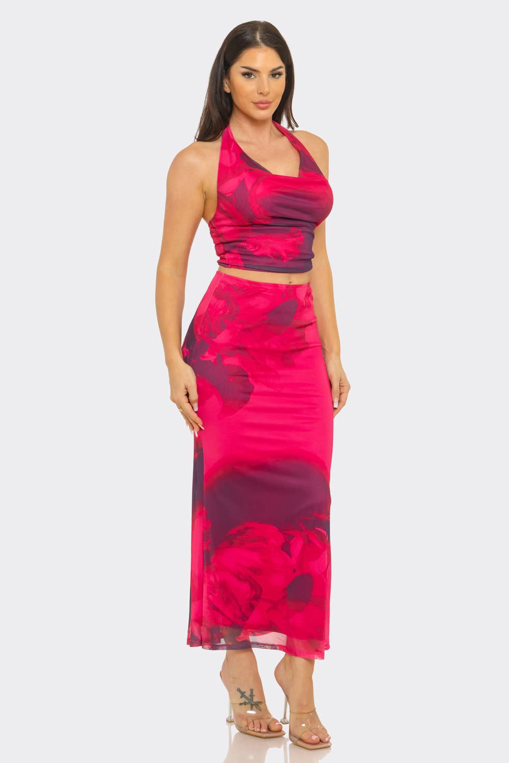 Conjunto de top de malla con estampado floral y cuello drapeado frontal y falda midi